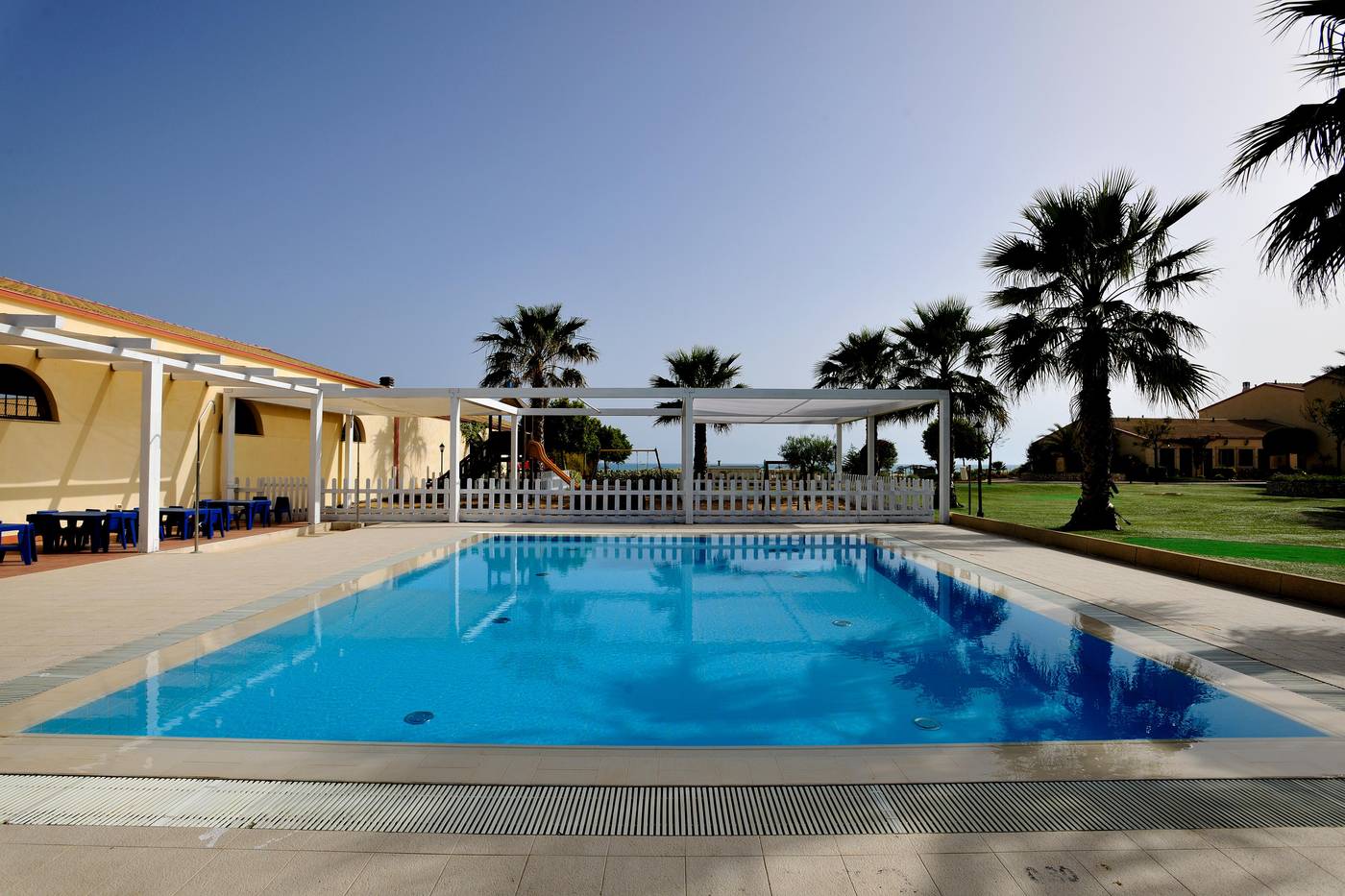 Sikania-Resort---SPA-Hotel-Pool-6