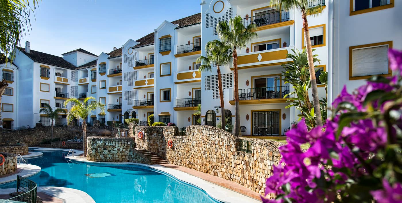 Ona-Alanda-Club-Marbella-Pool-1