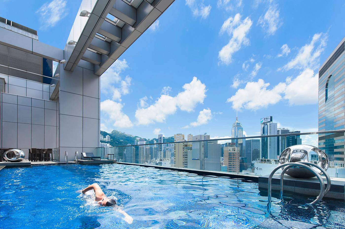 Crowne-Plaza-Hong-Kong-Causeway-Bay-Pool-4