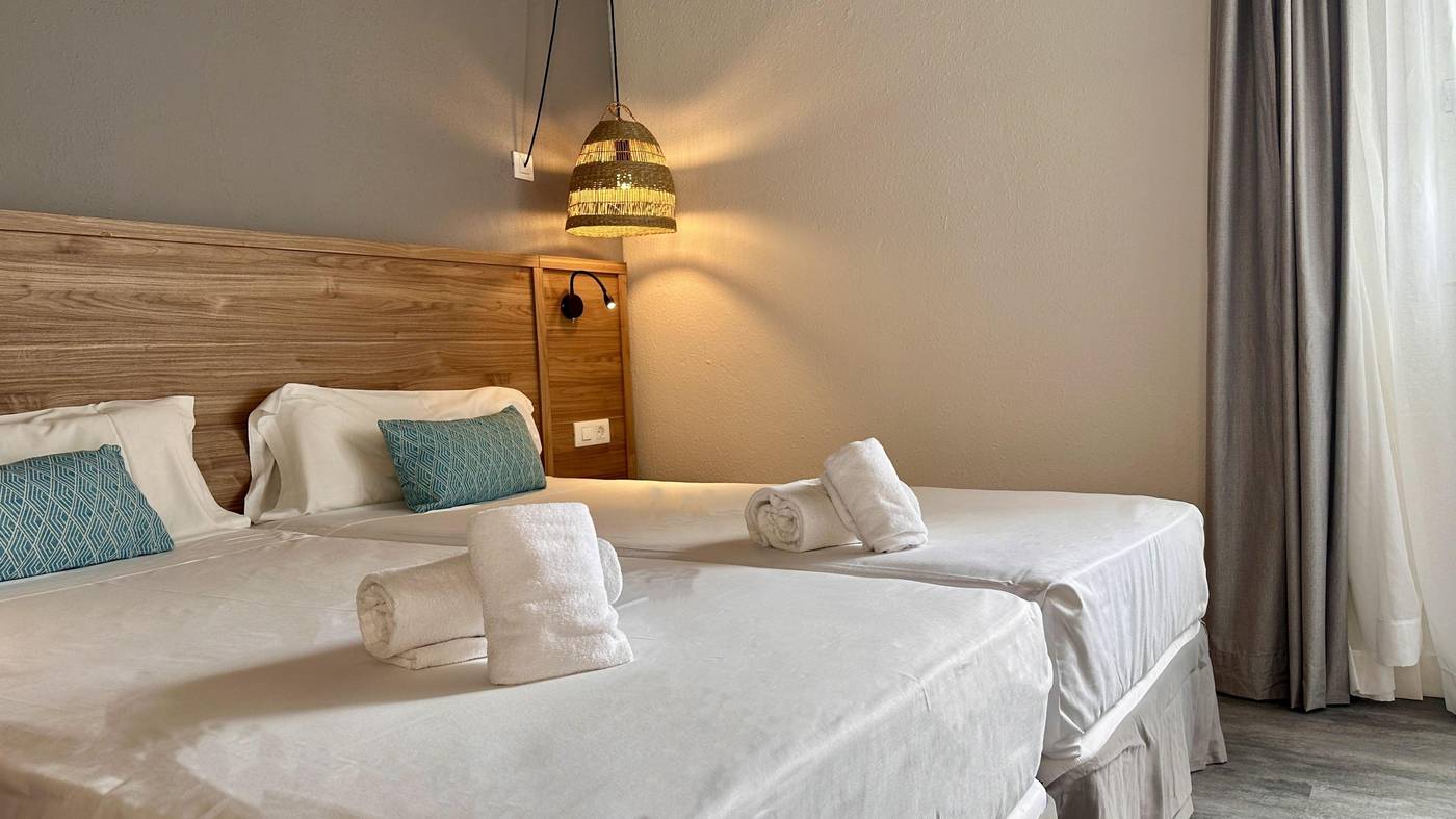 Club-Caleta-Dorada-Room-41