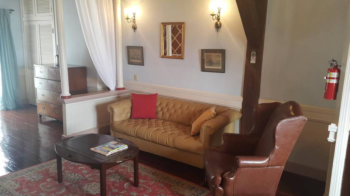 Copper & Lumber Store Hotel Boutique