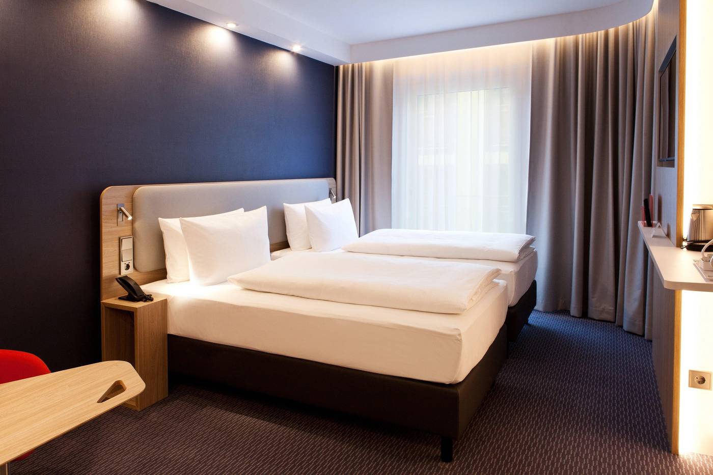 Holiday-Inn-Express-Munich---Olympiapark-Room-34