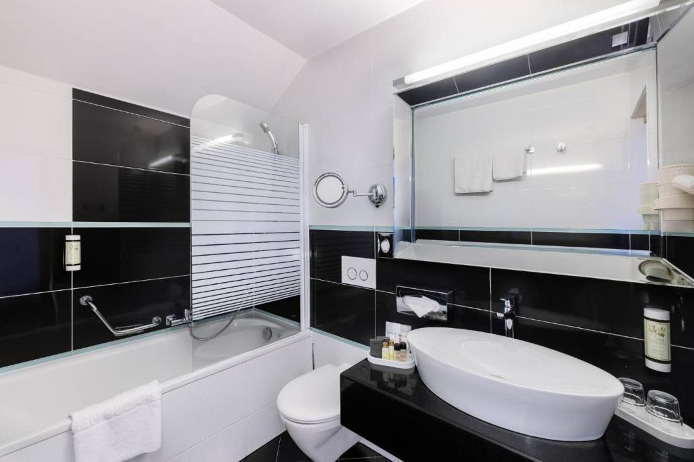 Carlton-Hotel-Buda-Castle-Room-34