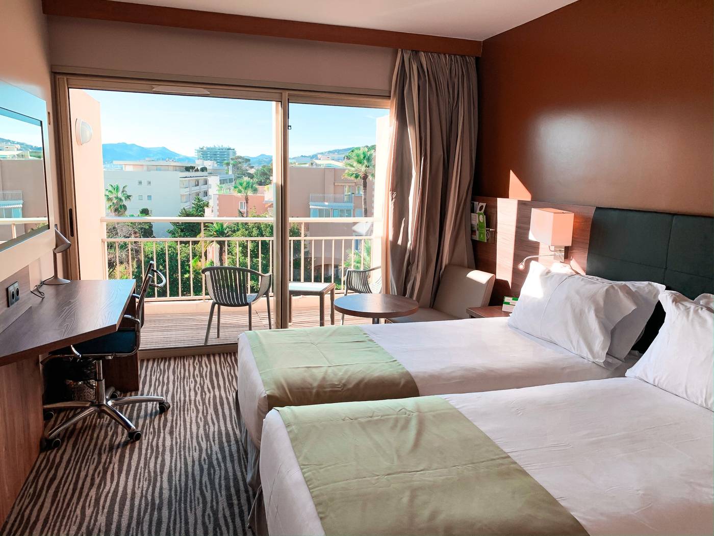 Luxotel-Cannes-Room-29