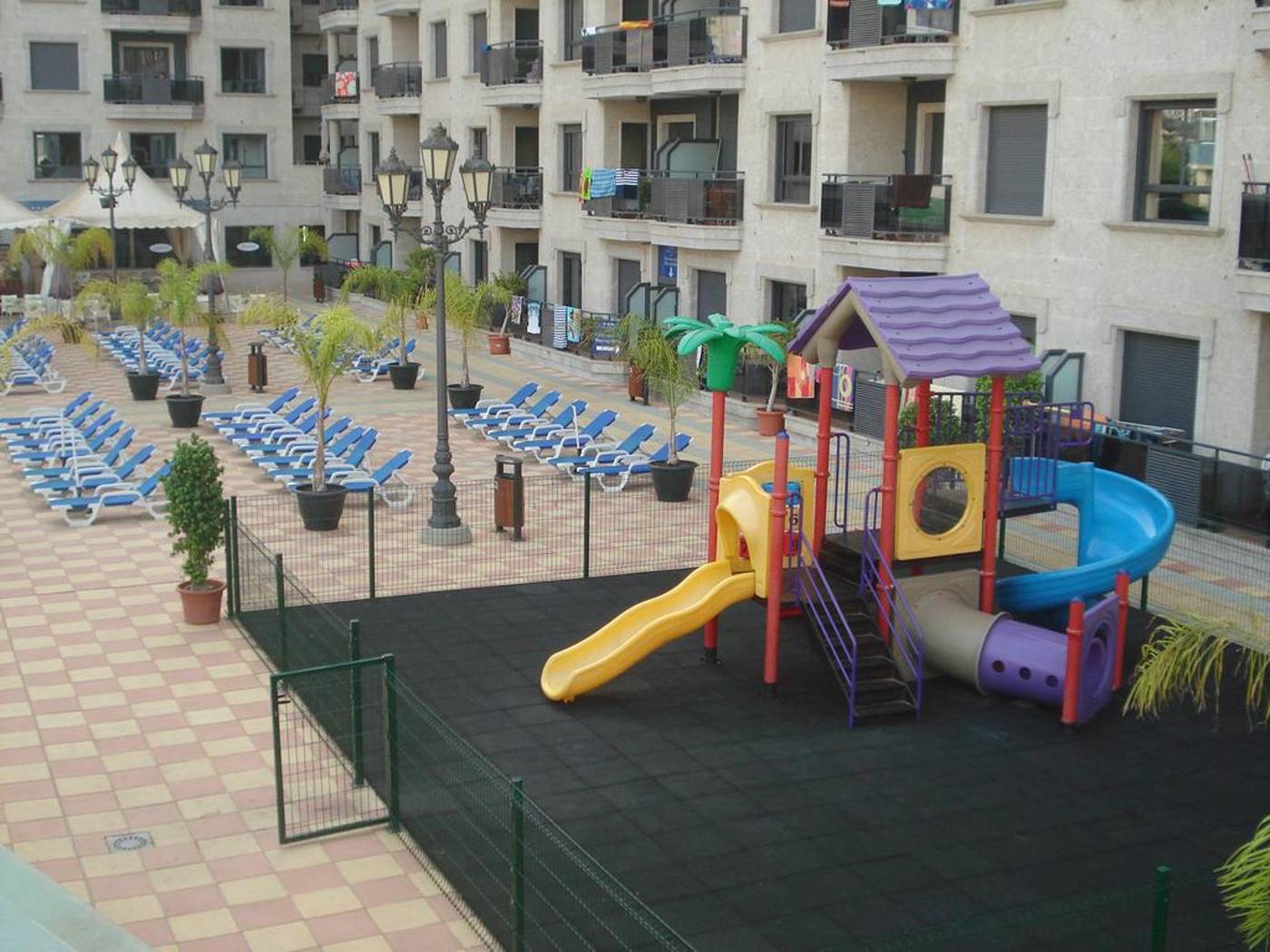 Apartamentos-Nuria-Sol-Sports-and-Entertainment-40