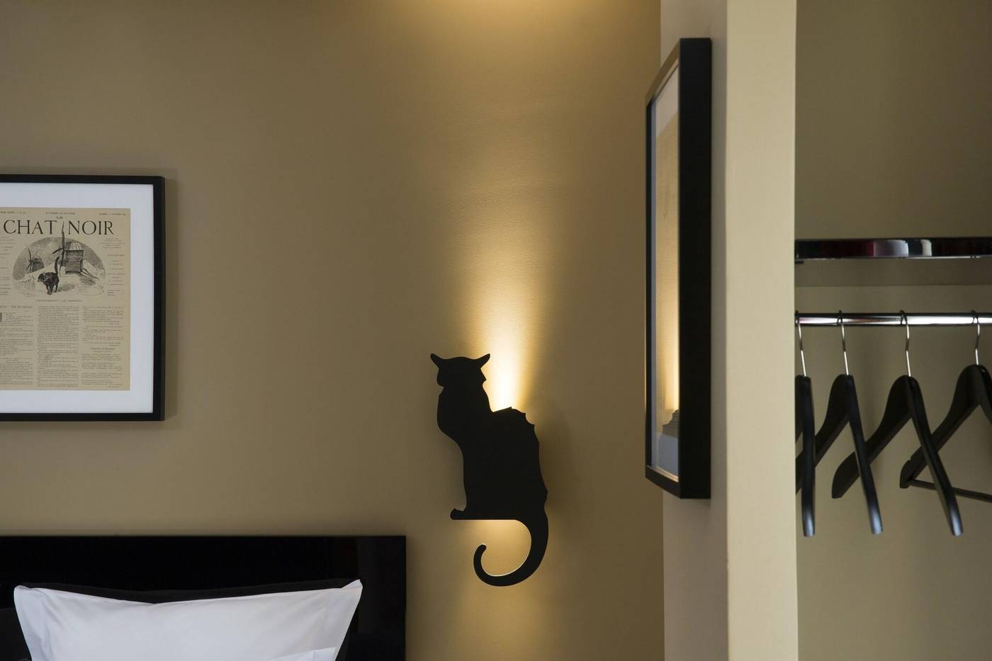 Le-Chat-Noir-Room-44