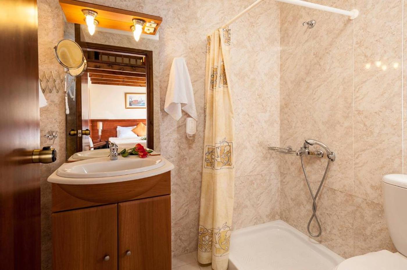 Adelais-Hotel-Room-24