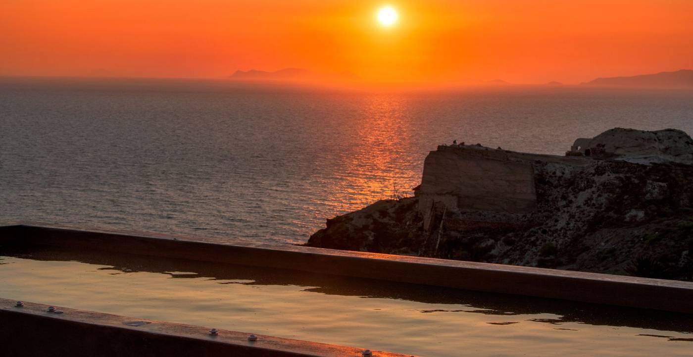 Old-Castle-Oia-Pool-57