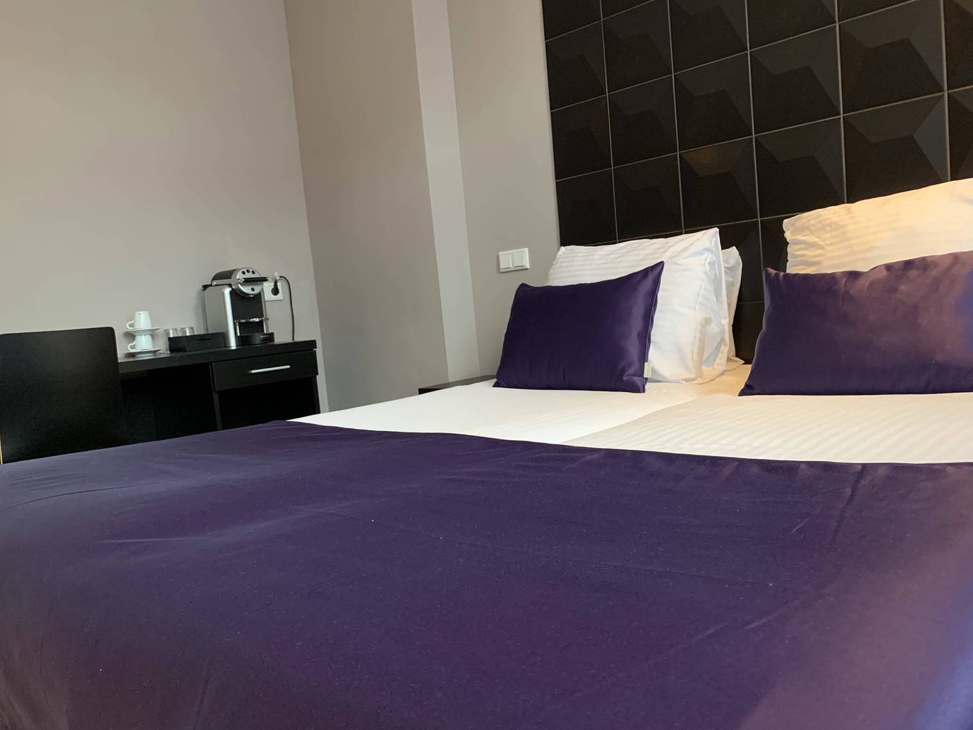 Hotel-de-Looier-Room-18