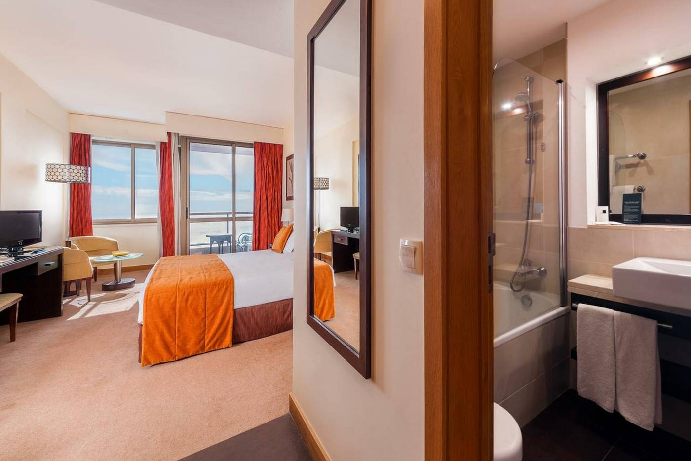 TUI-Blue-Gardens-Adults-Only-Savoy-Signature-Room-23