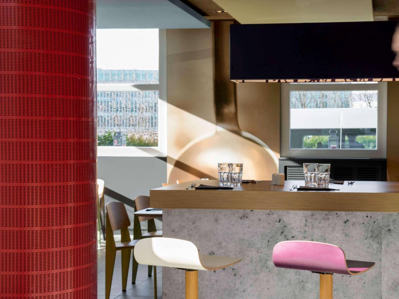 Ibis-Geneve-Aeroport-Restaurant-15