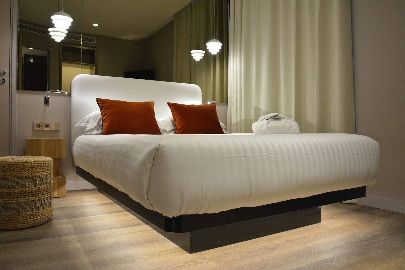 Le-Katorze-Hotel-Room-13