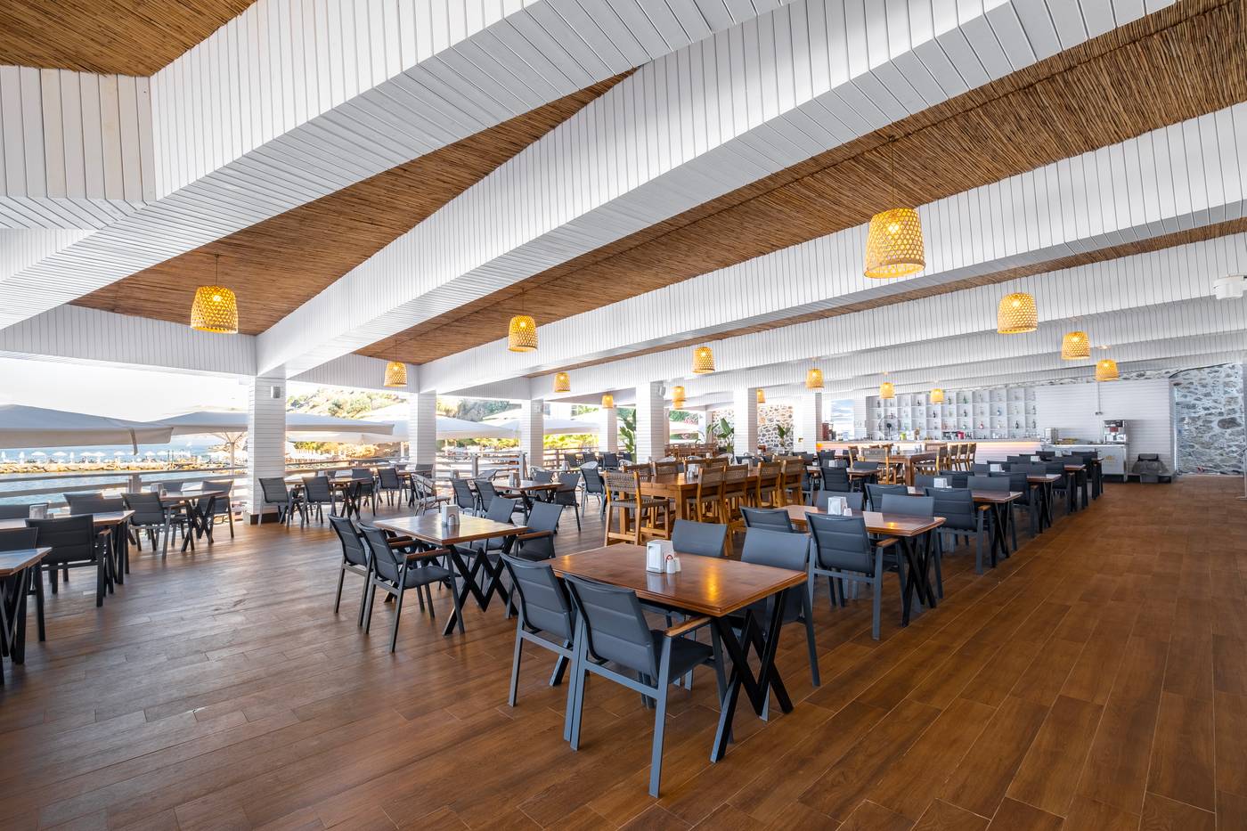 Utopia World Hotel
