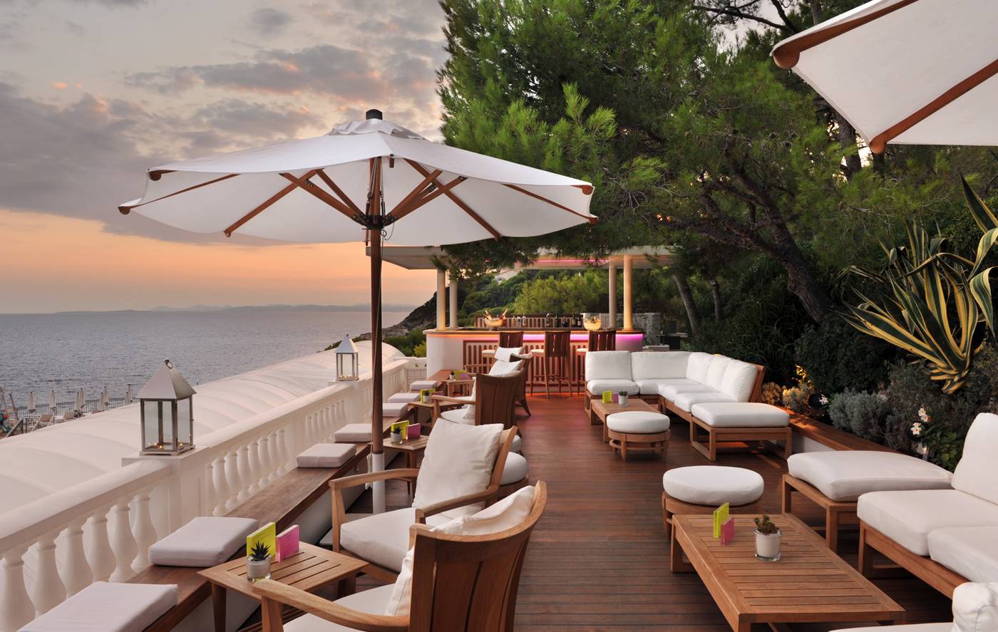 Grand-Hotel-du-Cap-Ferrat--A-Four-Seasons-Hotel-Bar-36