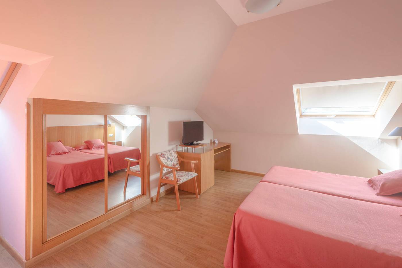 Villa de Llanes-Spain-LLANES-Room-6