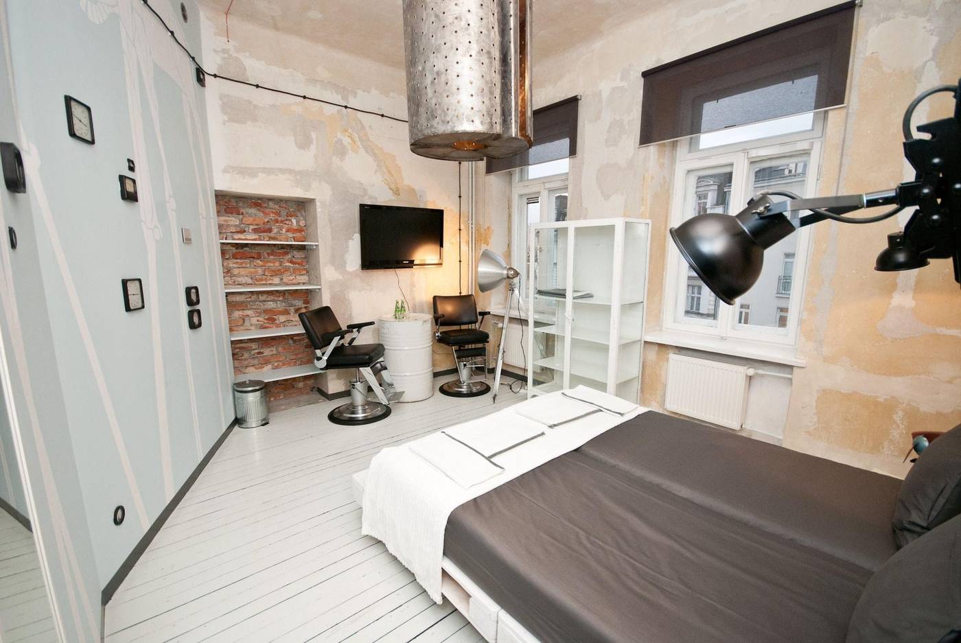 Sen-Pszczoly-Loft-Hotel-Room-3
