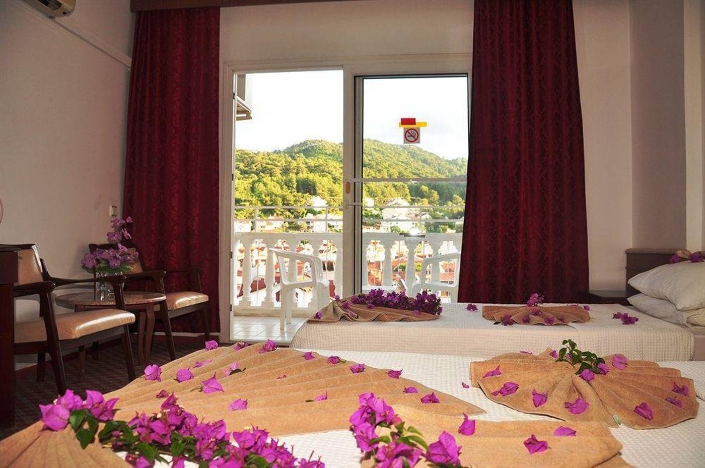 Musti-s-Family-Apart-Room-14