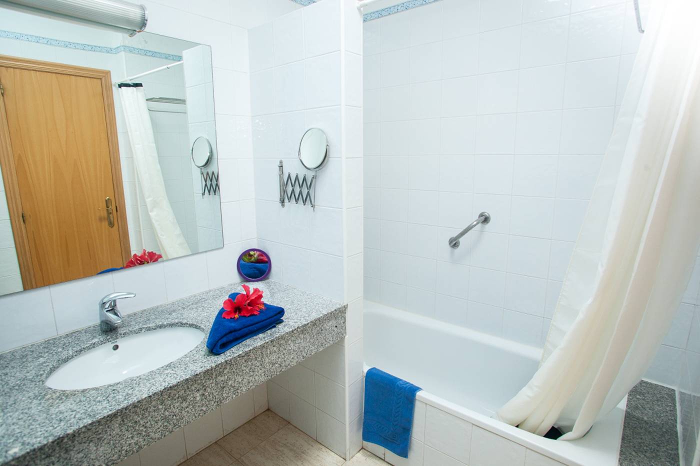 VILLAS-LAS-MARINAS-Room-26