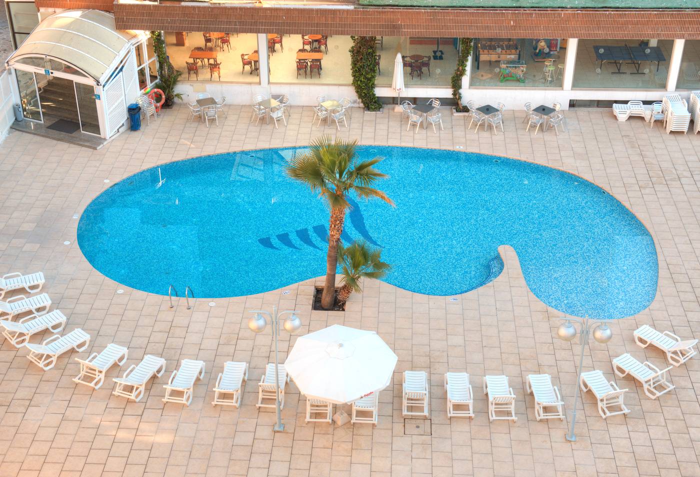 Aparthotel-BCL-Levante-Club-Pool-3