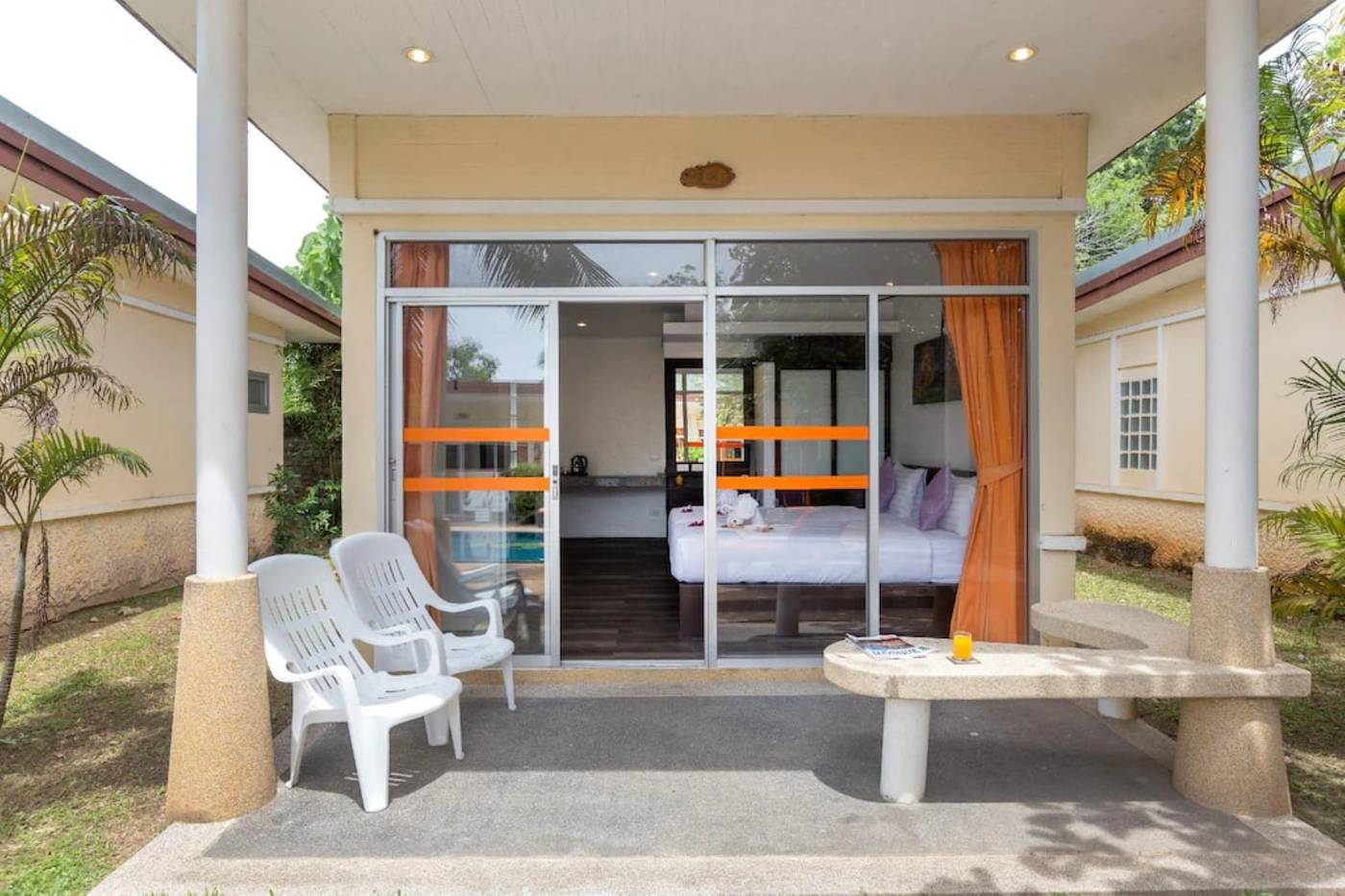 Phuket-Sea-Resort-SHA-by-ZUZU-Room-7