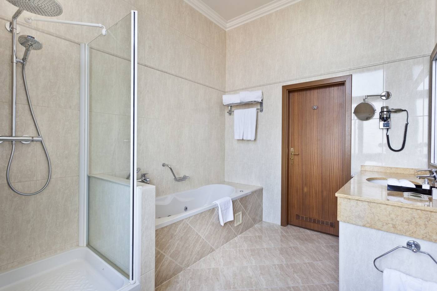 Kosher-Hotel-King-David-General-view-22