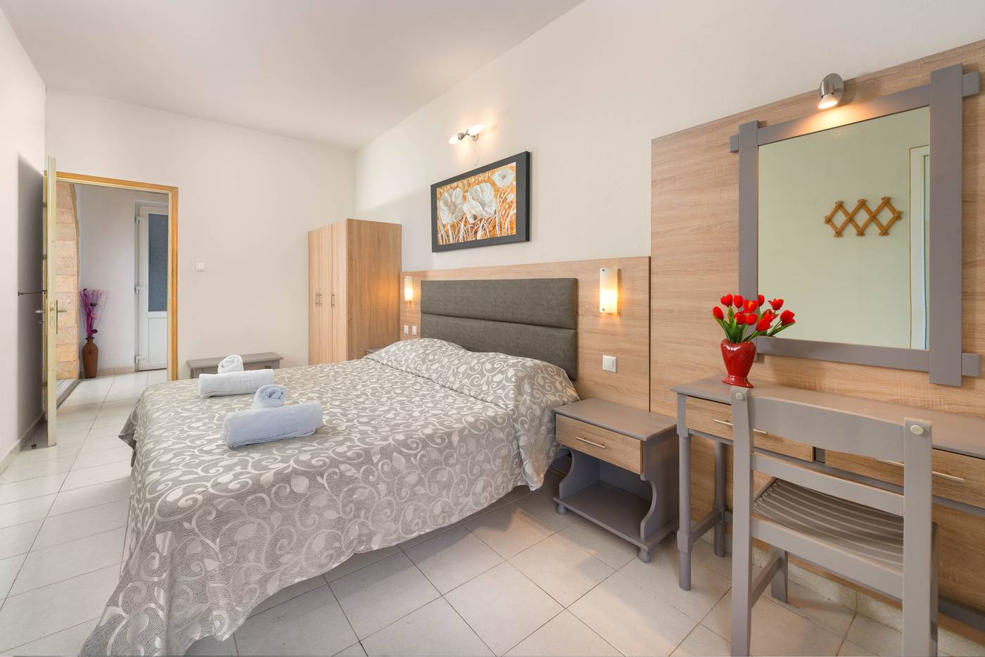 Melody-Studios-Room-28