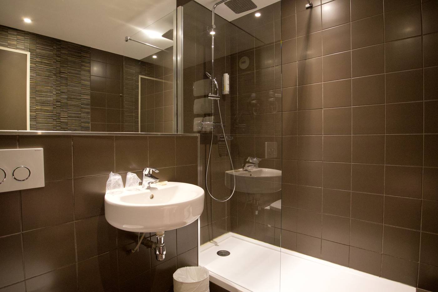 Appia-La-Fayette-Room-48