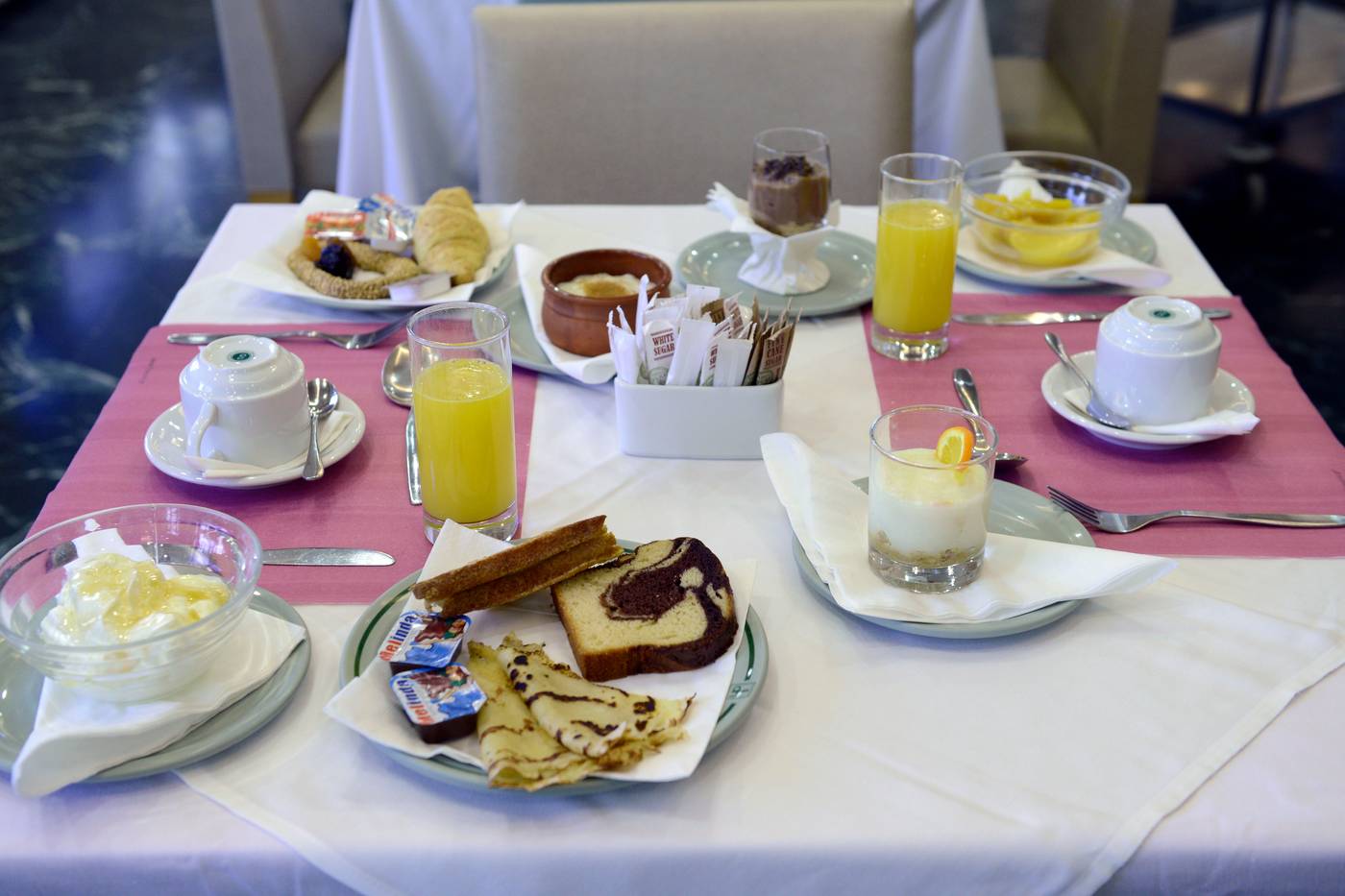 Dorian-Inn--Sure-Hotel-Collection-by-Best-Western-Restaurant-50