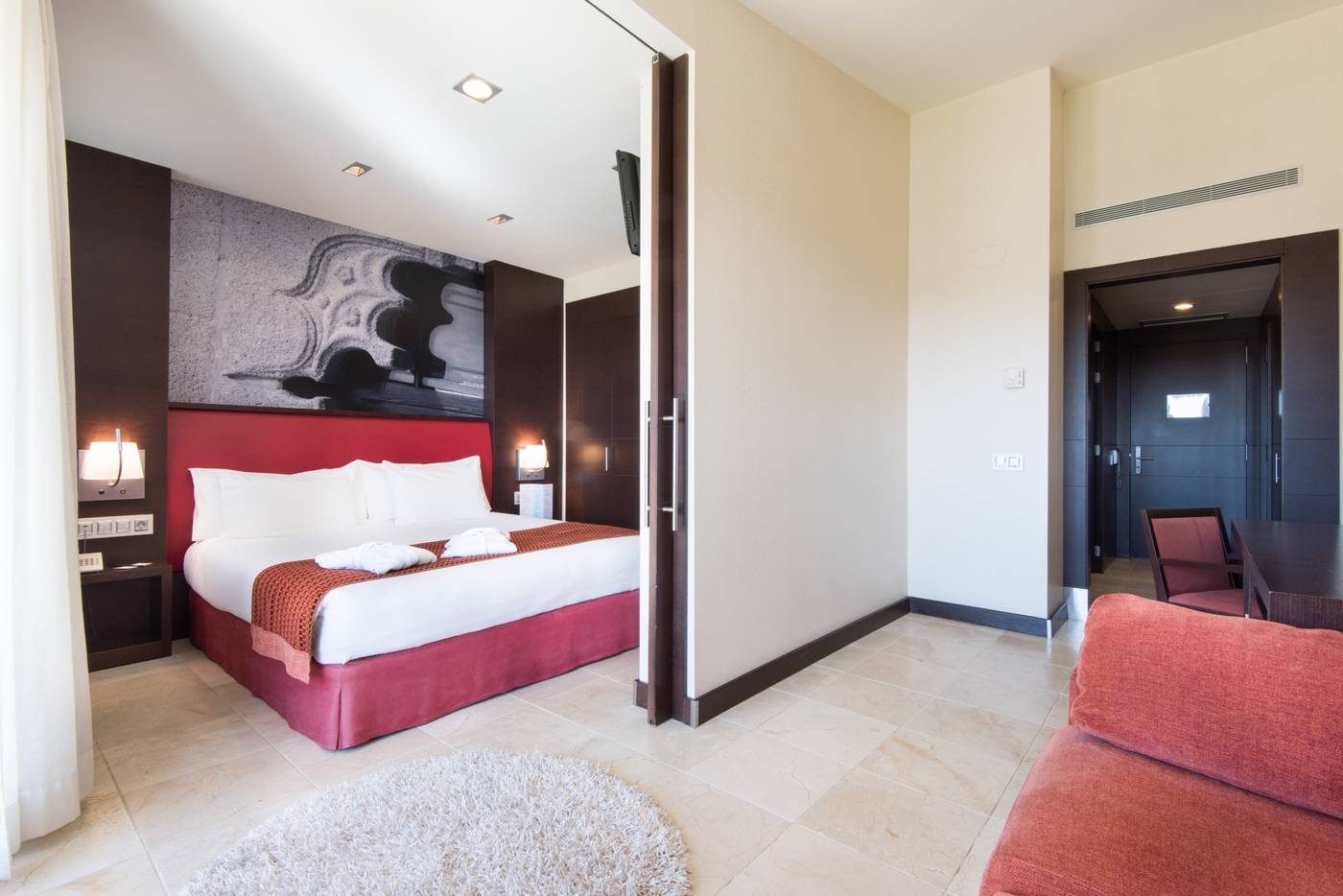 Mas-Sola-Room-36