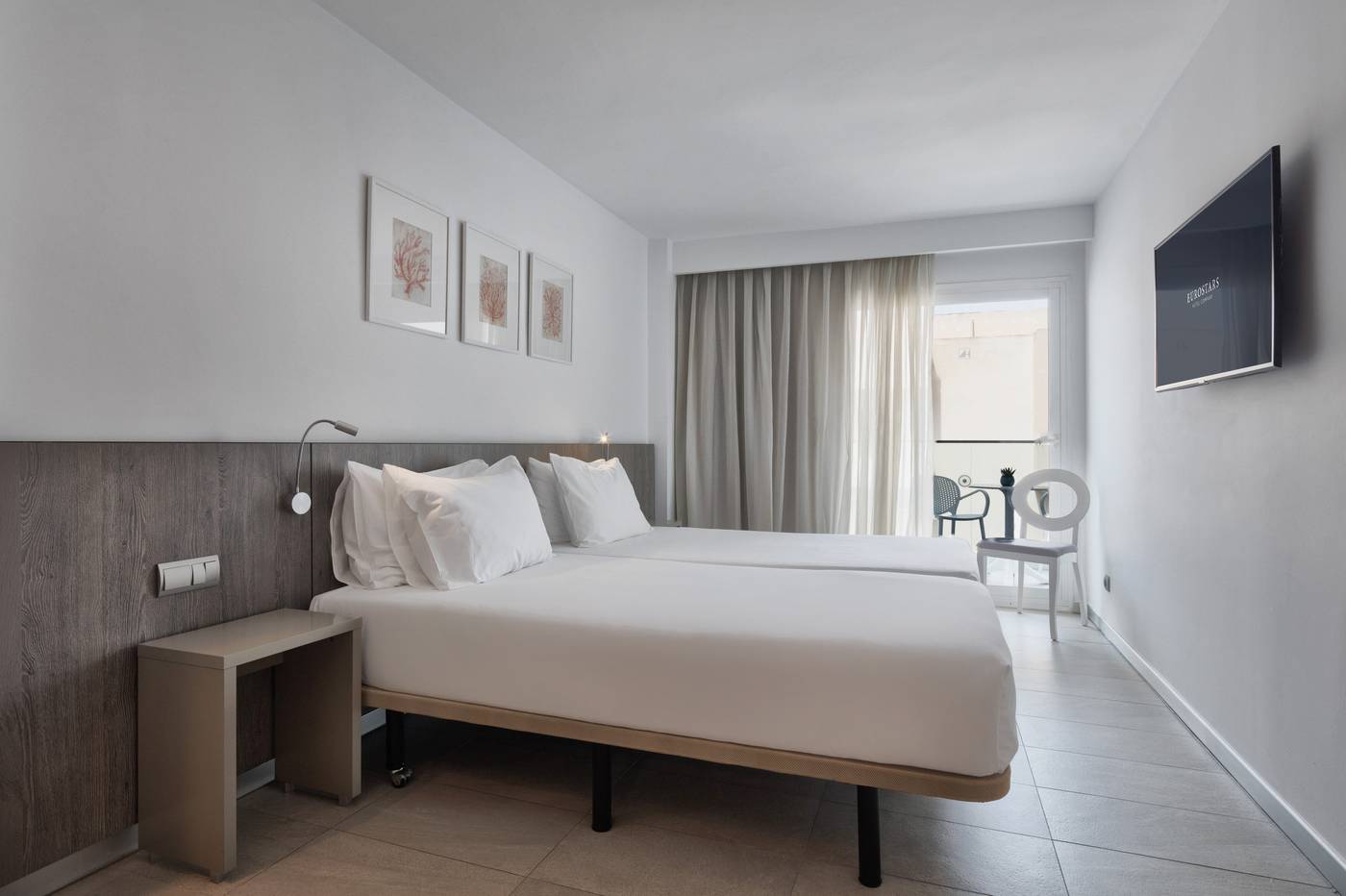 El-Puerto-Ibiza-Hotel---Spa-Room-22