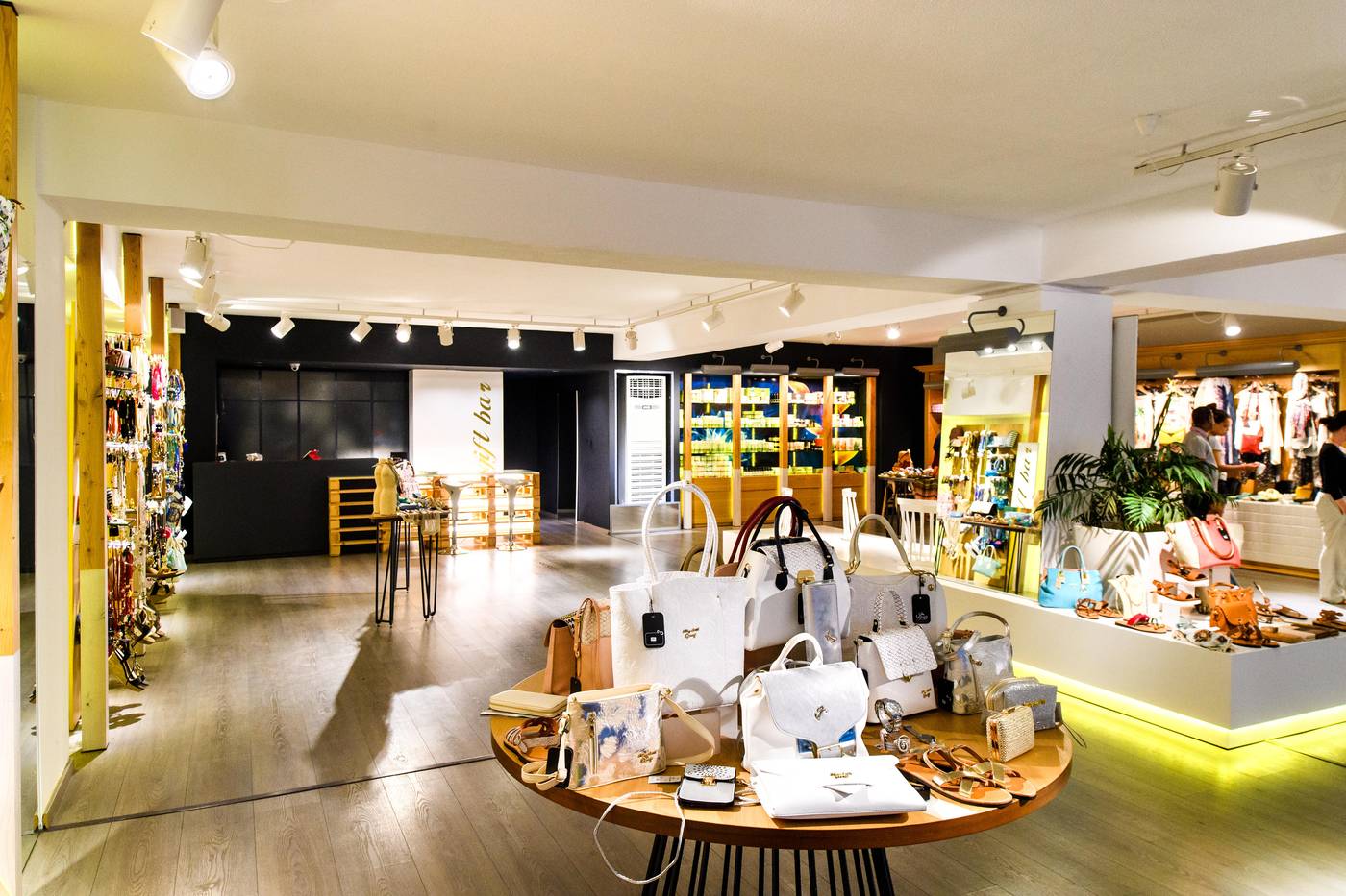 Akrathos-Beach-Sports-and-Entertainment-45