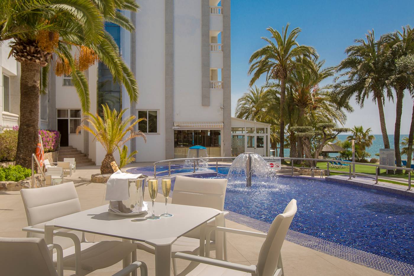 Gran-Hotel-Las-Fuentes-Terrace-19