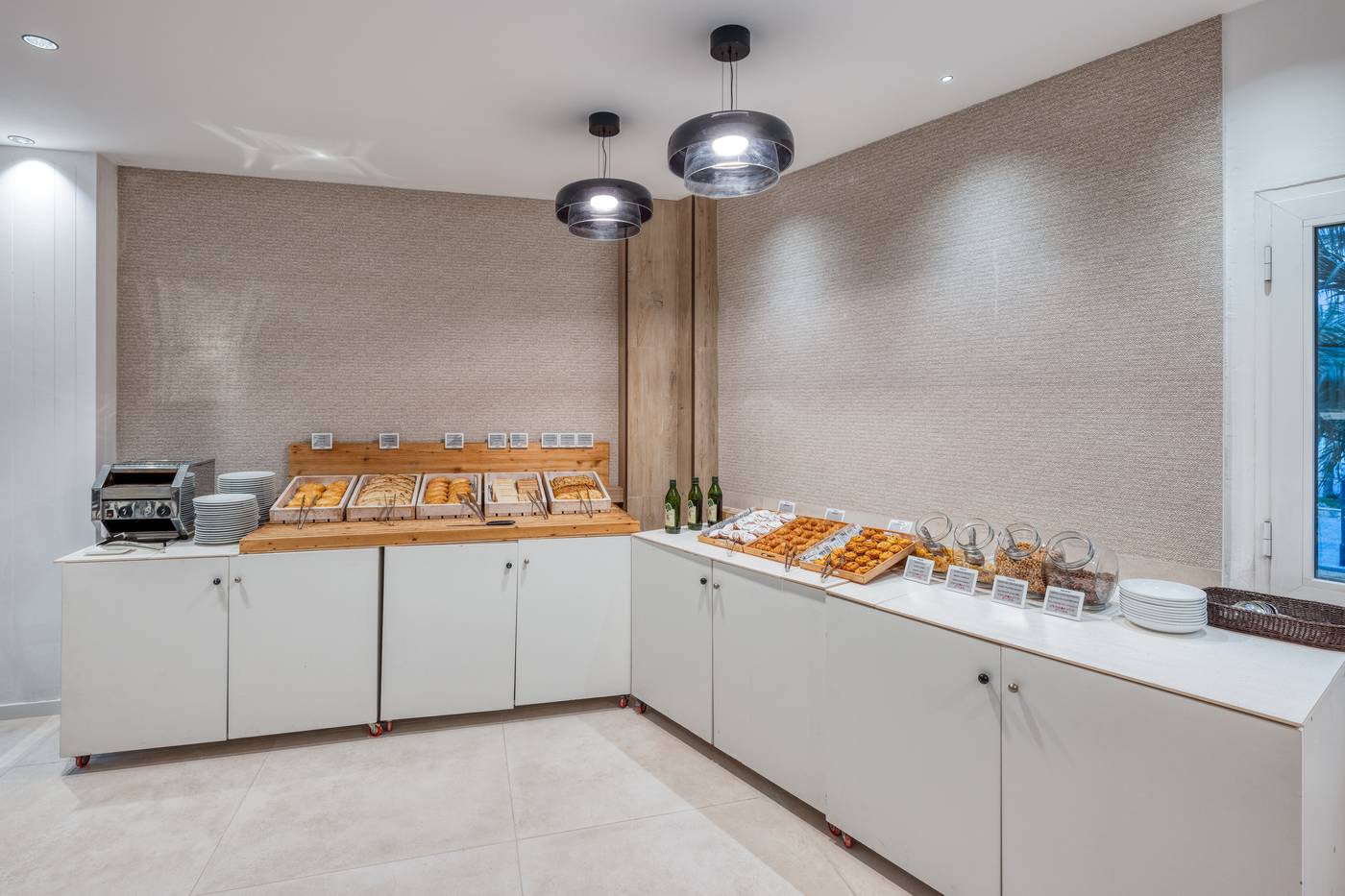 Ohtels-Gran-Hotel-Almeria-Restaurant-24