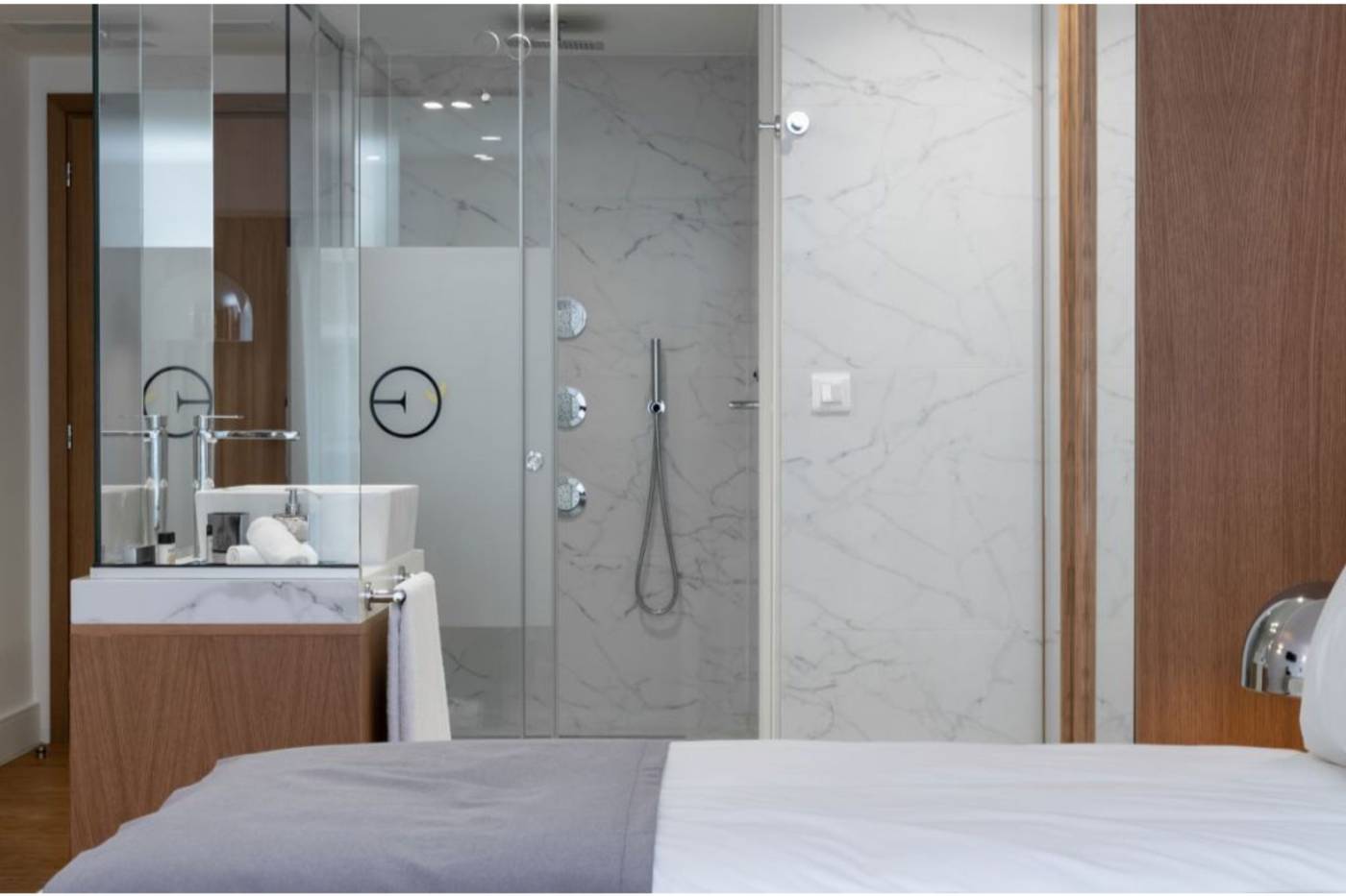 Elia-Ermou-Athens-Hotel-Room-32