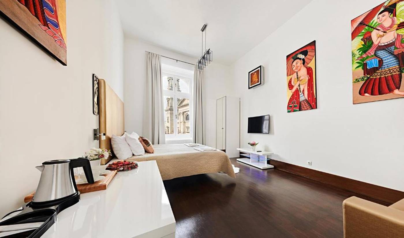 Andrassy-Thai-Hotel-Room-15