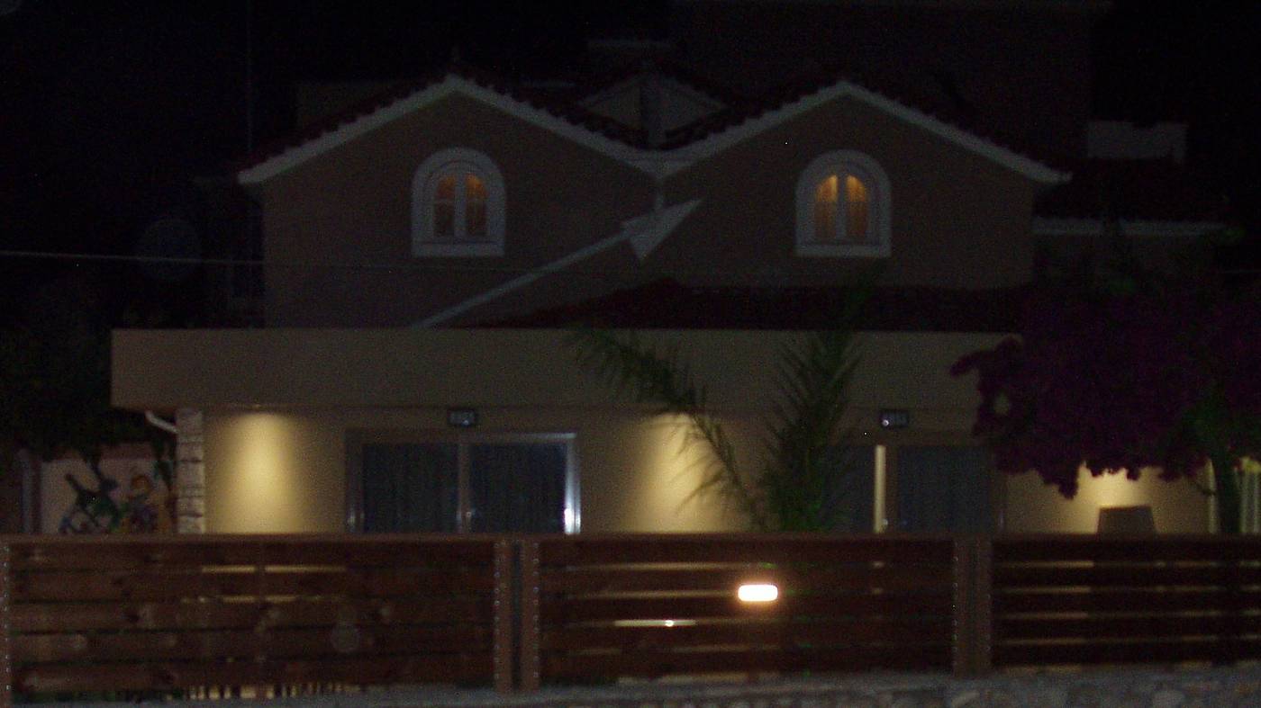 Paradise-Apartments-And-Studios-Room-27