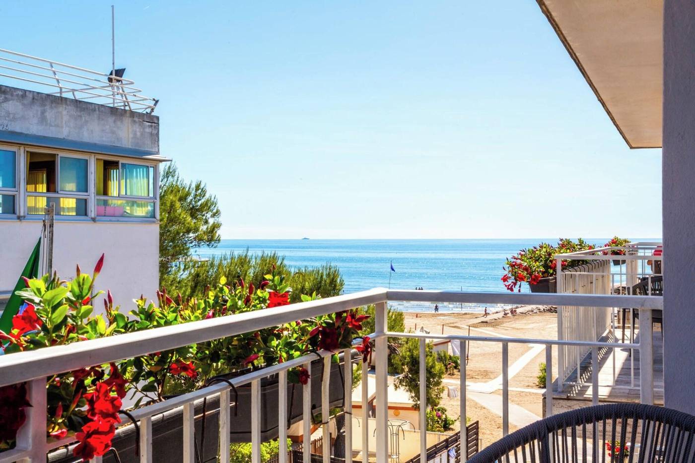 Petit-Palais-Terrace-3