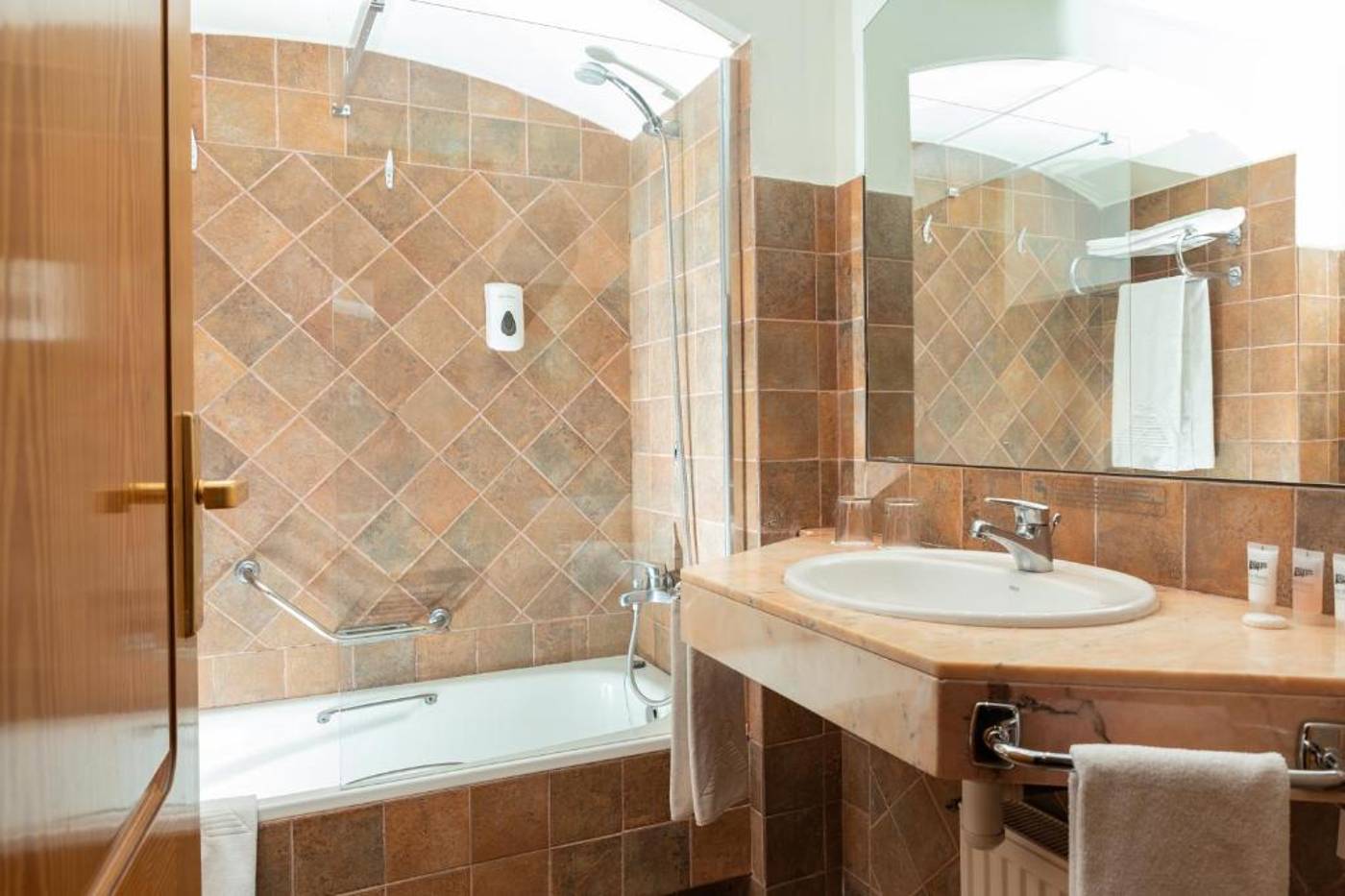 Termes-Montbrio-Room-14