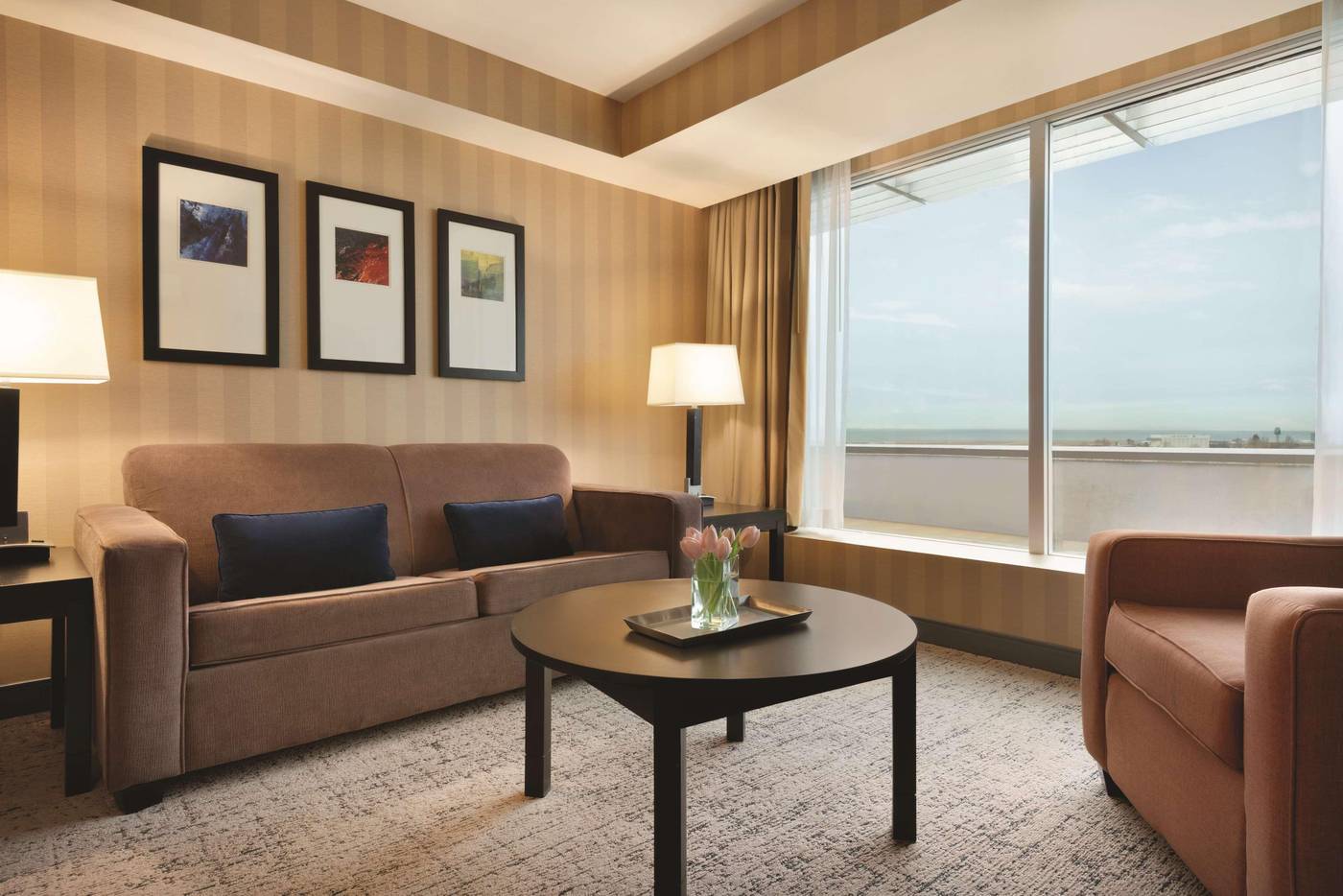 Radisson-Hotel-Vancouver-Airport-Room-12