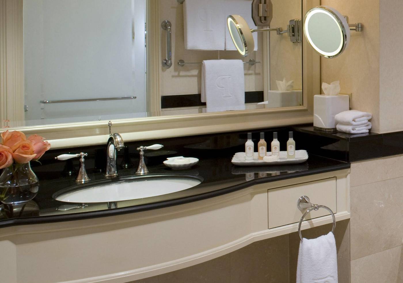 The-Peninsula-New-York-Room-29