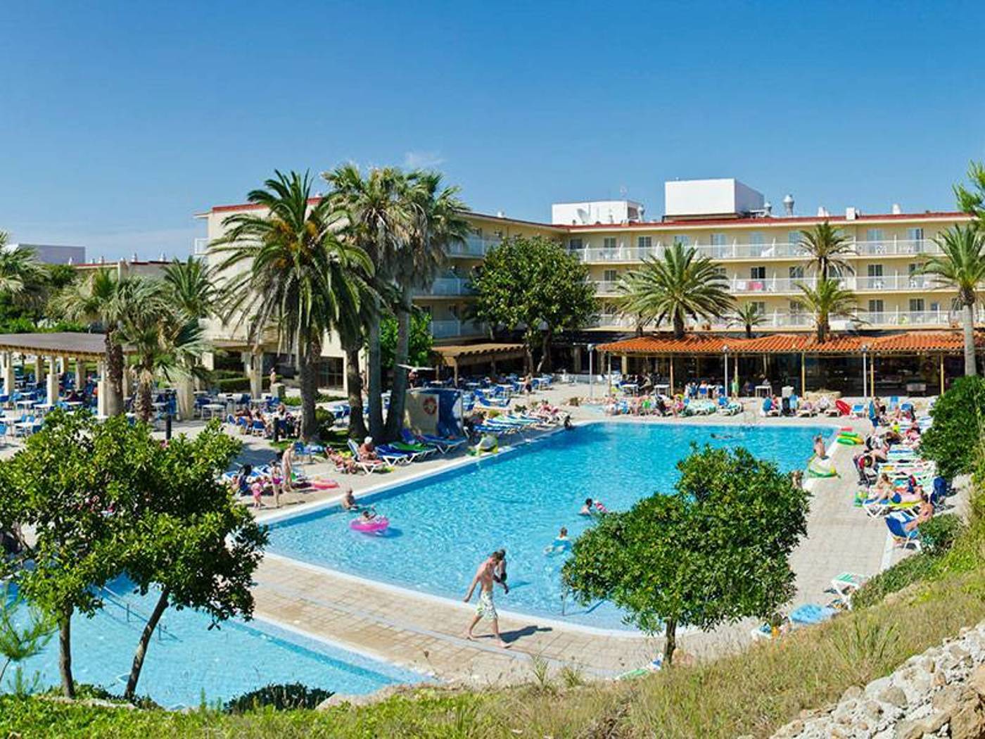 Club-Hotel-Aguamarina-Pool-2