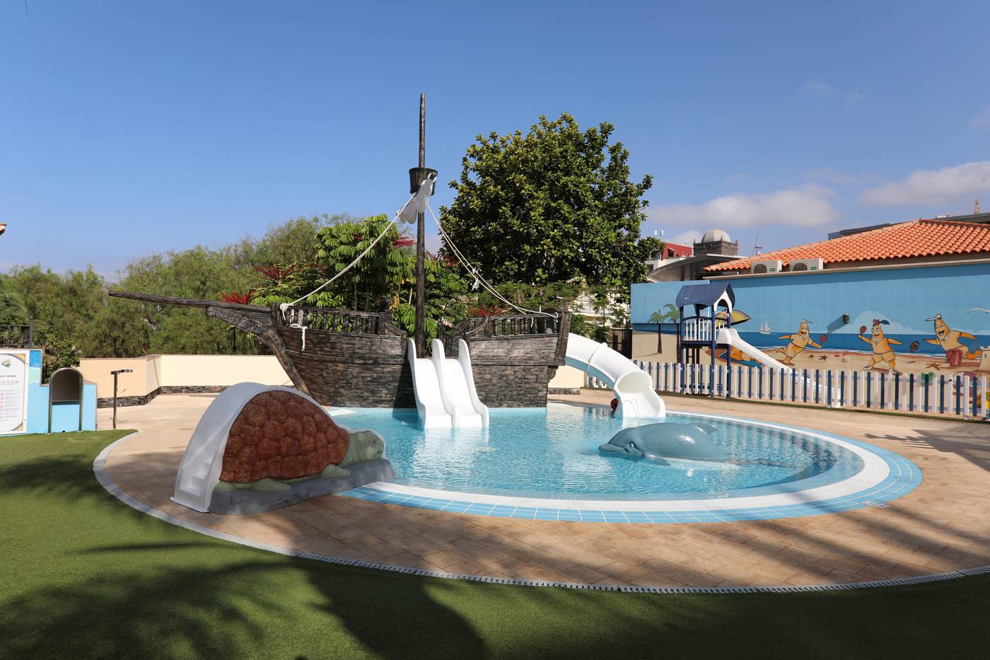 IBEROSTAR-Anthelia-Pool-71