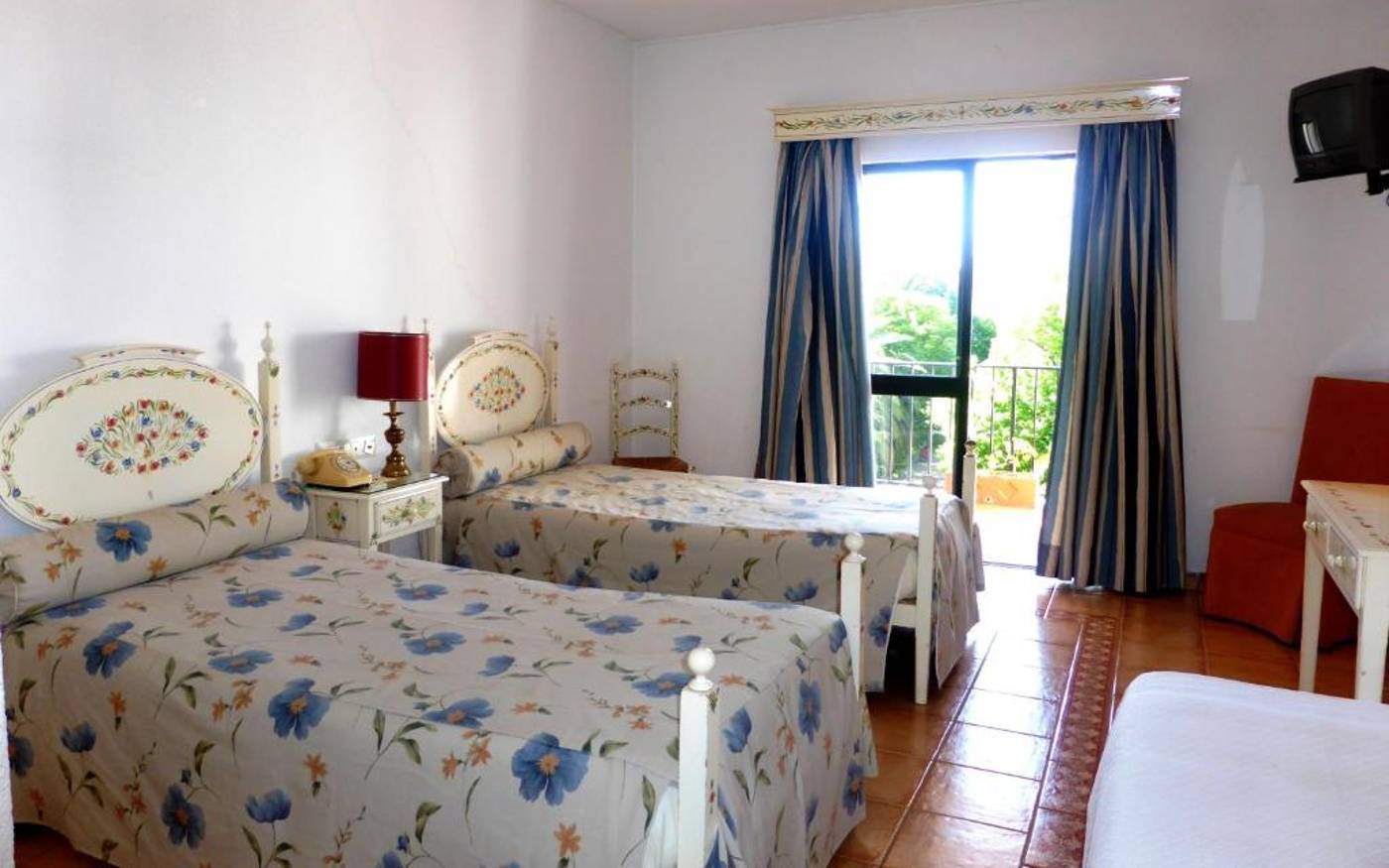 Sol e Serra-Portugal-CASTELO DE VIDE-Room-10