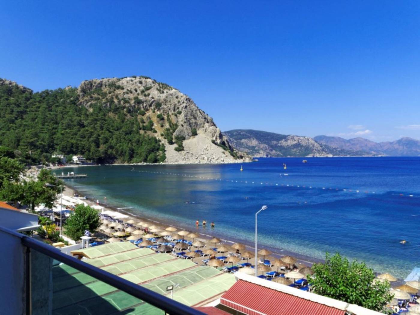 Oz-Can-Hotel---Family-Suites-Terrace-32