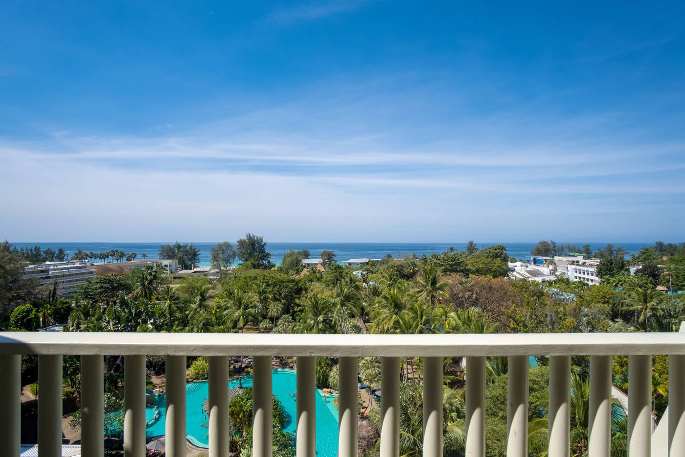 Movenpick-Resort---Spa-Karon-Beach-Phuket-Room-16