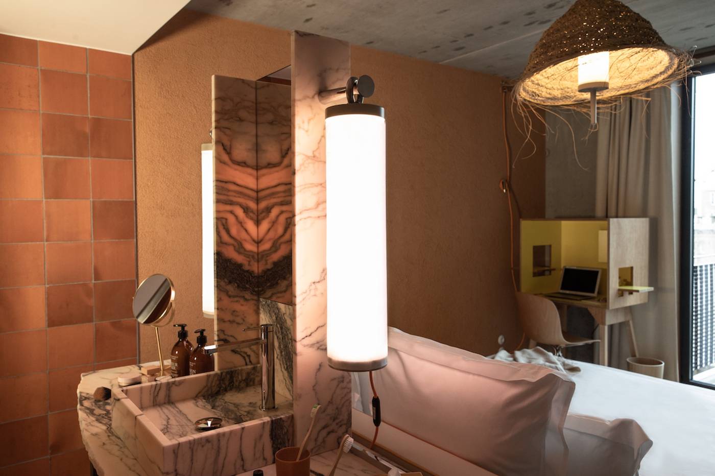 Mob House-France-Paris-Room-7