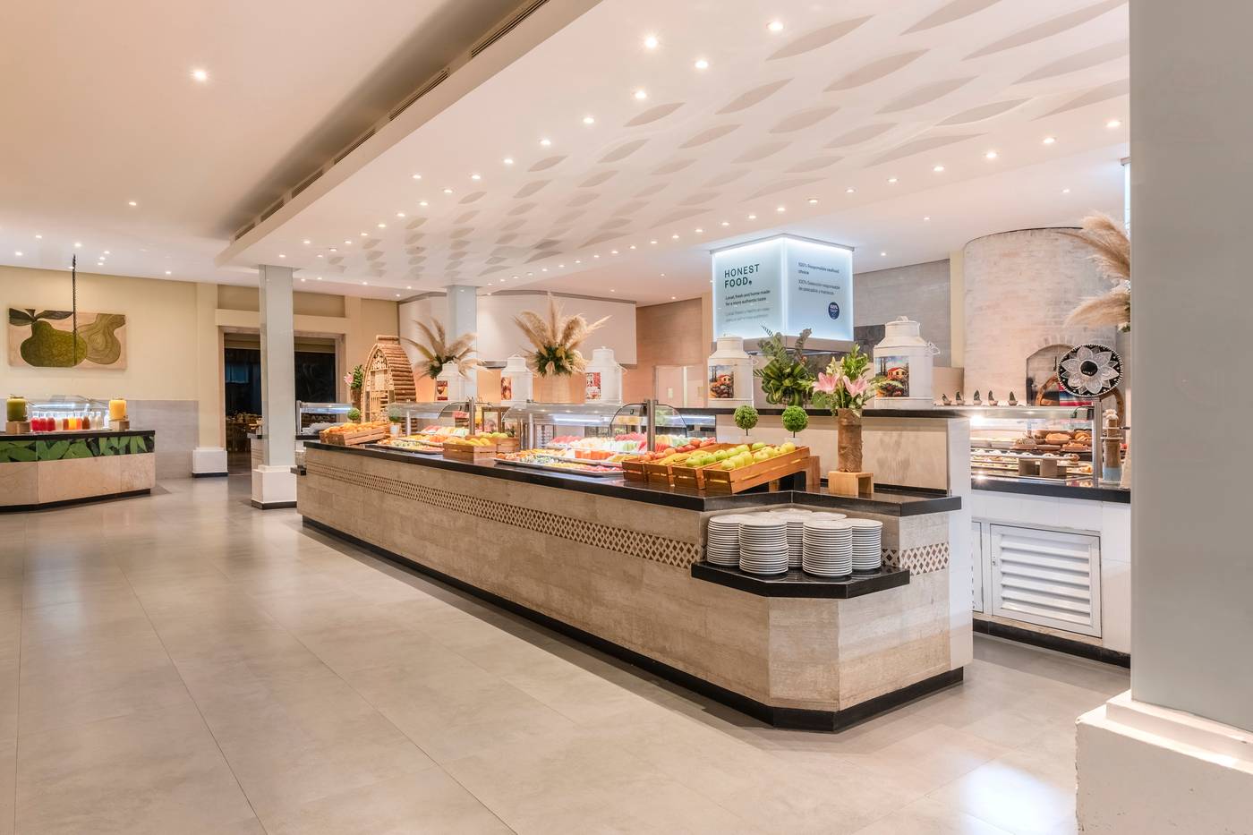 Iberostar-Waves-Tucan-Restaurant-53