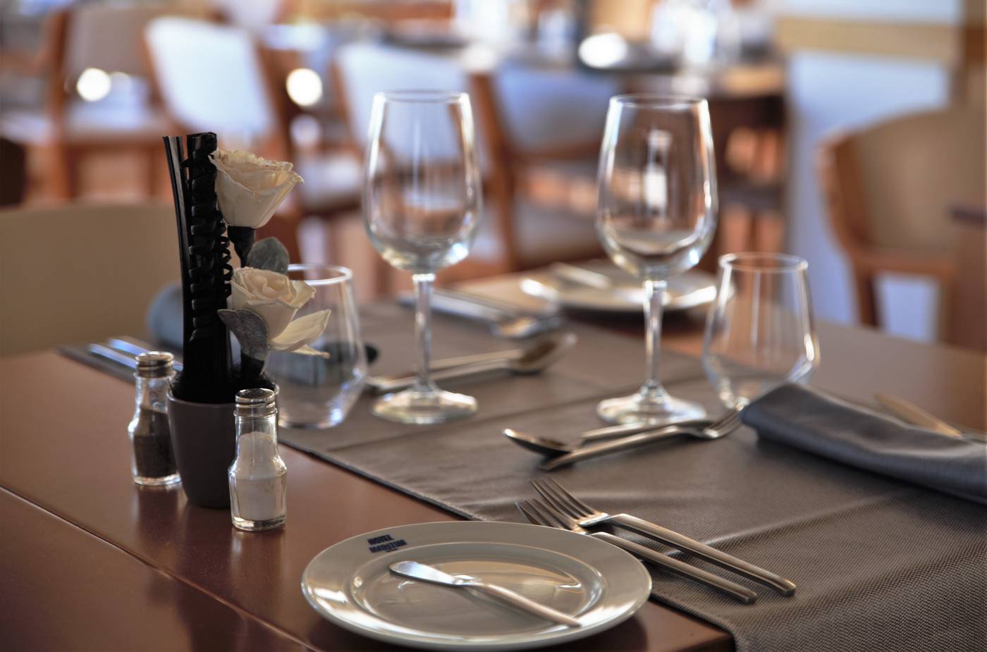 Hotel-Maritur---Adult-Only-Restaurant-49