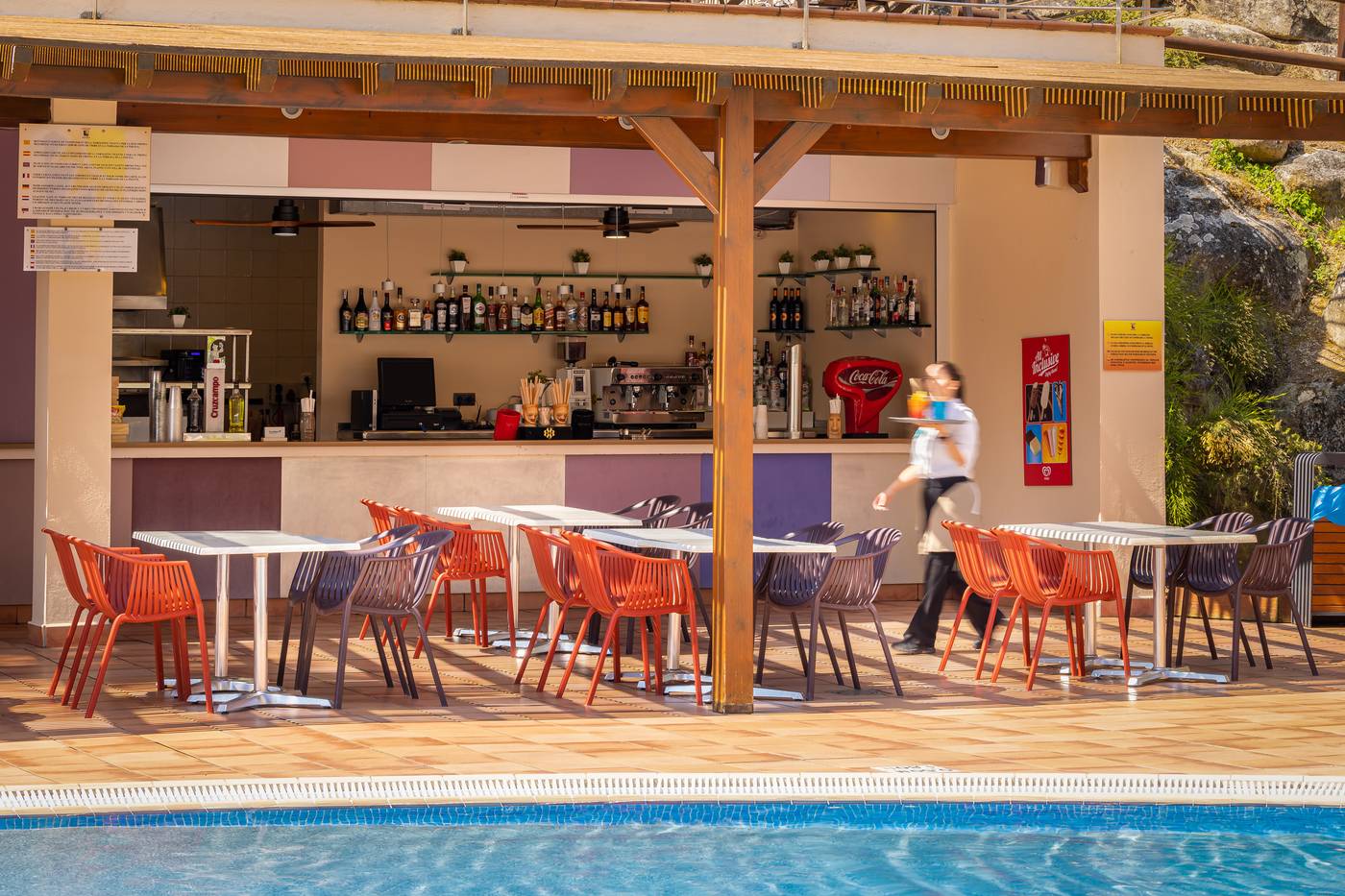 Golden-Bahia-de-Tossa-Bar-22