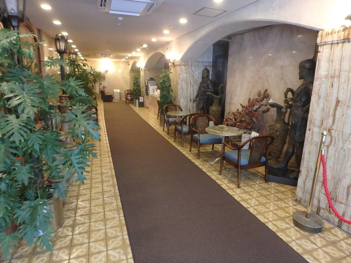 Suntargas Ueno-Japan-TOKYO CITY-Lobby-7